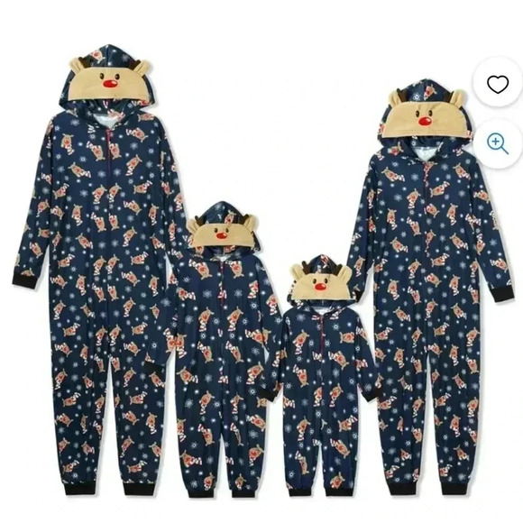 Reindeer One Piece Lounge Wear Pajamas Set Of 3 Family Dad Mom And 18 Months EUC - Picture 2 of 12
